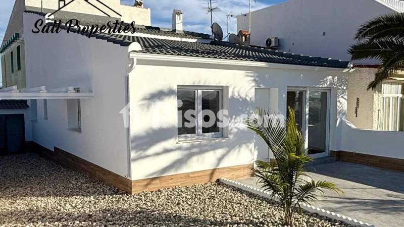 House, 80 m², land 200 m²