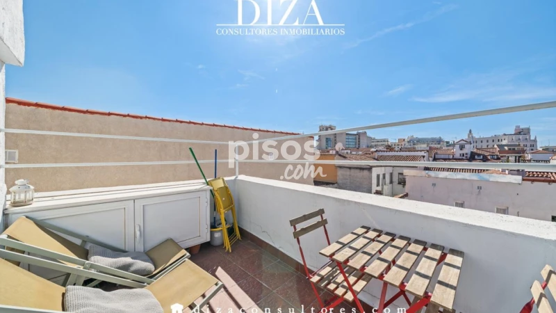 Ático en alquiler en Calle de Pizarro