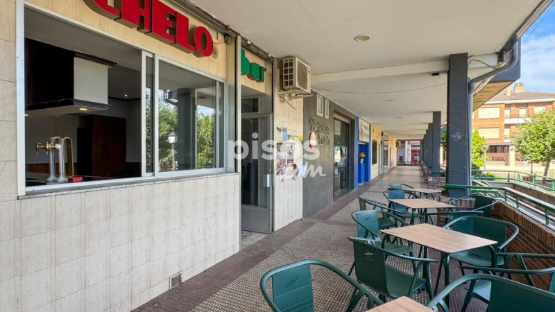 Local comercial en calle del Pintor Moreda, 17