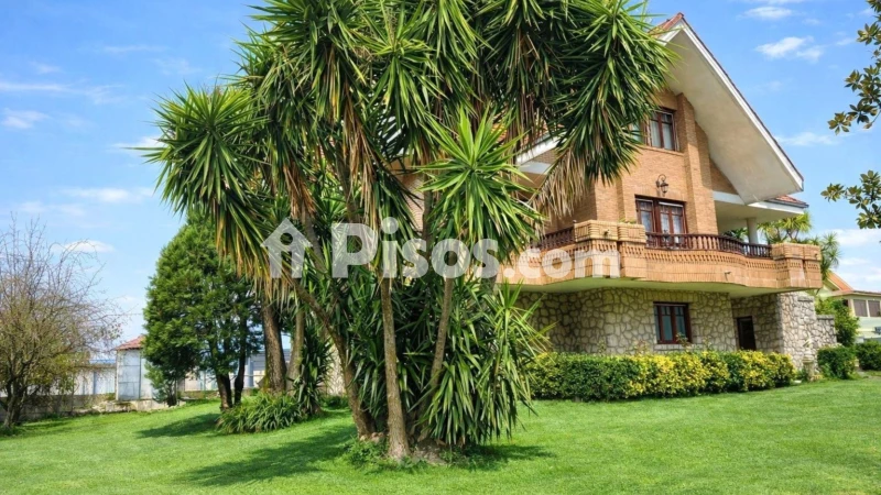 House in Torrelavega - View 3