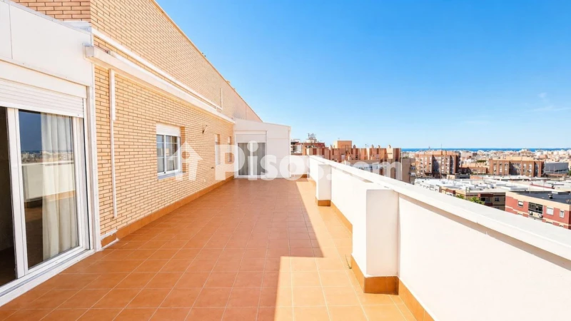 Fotografía del inmueble reportado: 1.200 €/mes — Almería, Almería