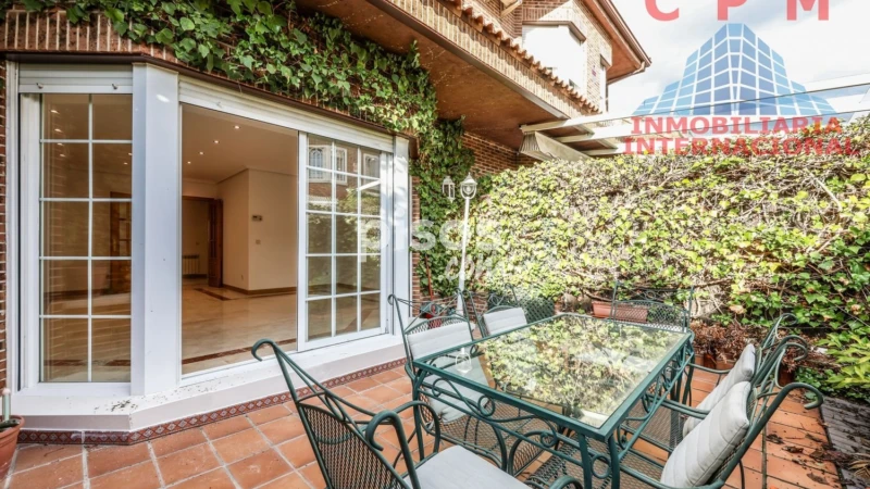 Casa adosada en alquiler en Salvador