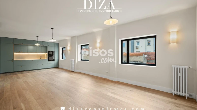 Piso en alquiler en Calle de la Infanta María Teresa