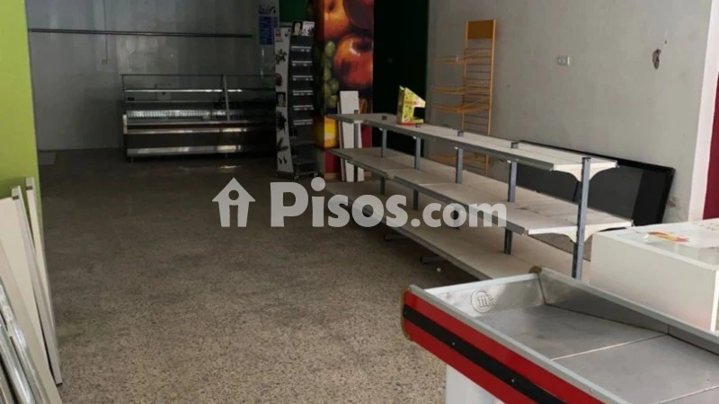 Local comercial en venta en Ensanche-Franciscanos