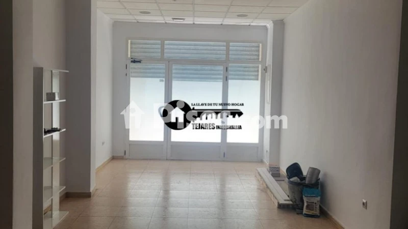 Local comercial en venta en Industria