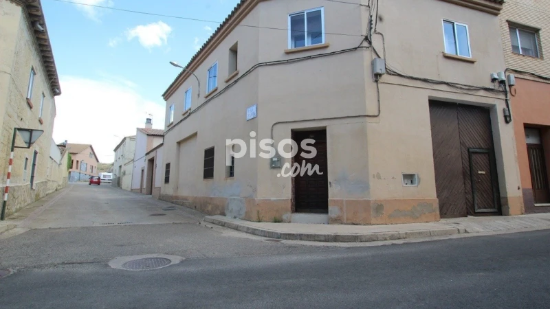 Casa en venta en Calle de las Delicias, Ejea de los Caballeros de 94.000 €