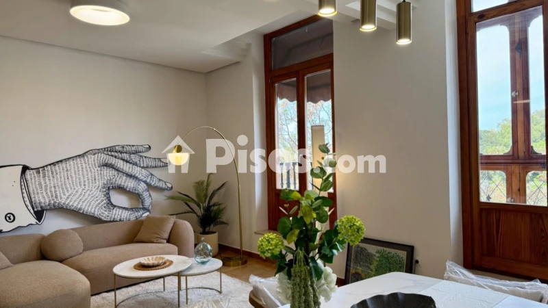 Piso en alquiler en Carrer del Comte de Trenor
