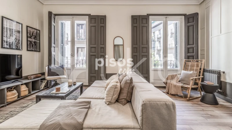 Piso en alquiler en Calle de Gravina