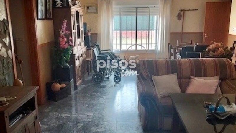 Chalet en venta en Complejo Olimpico Iberico, Poblados Norte (Badajoz Capital) de 125.000 €