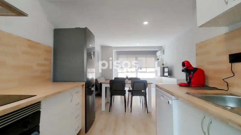 Piso en alquiler en Carrer de Granada, 10