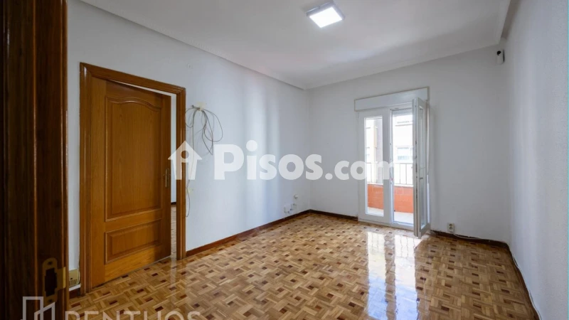 Piso en alquiler en Calle de San Gumersindo