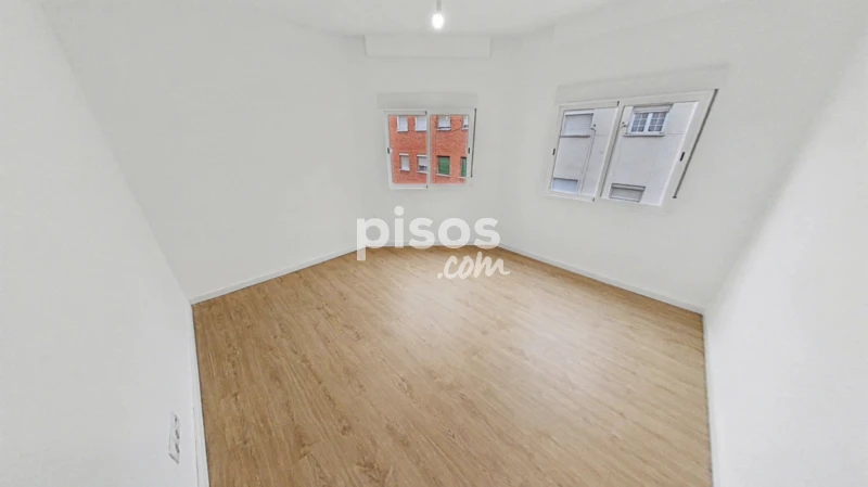 Piso en alquiler en Pradolongo