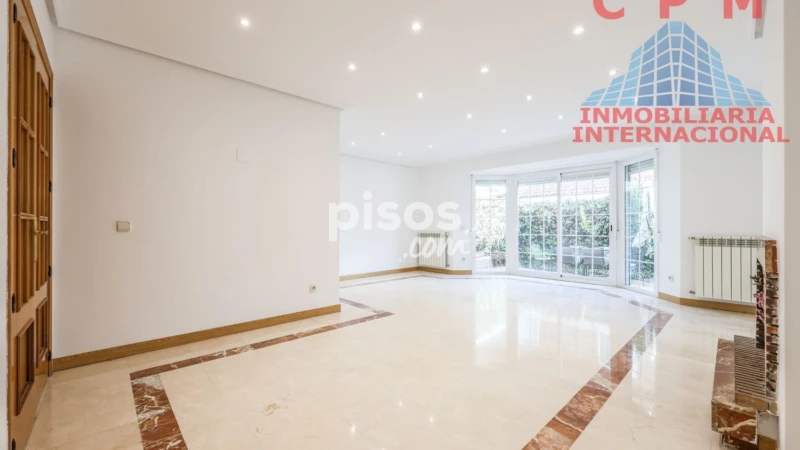 Casa adosada en alquiler en Salvador