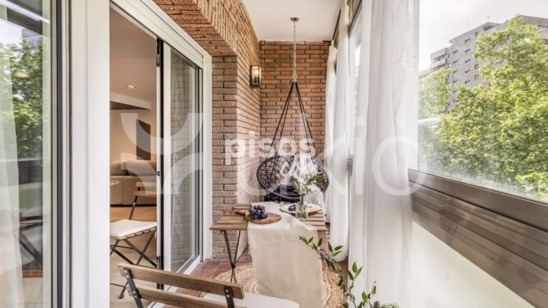 Piso en alquiler en Calle del Pensamiento