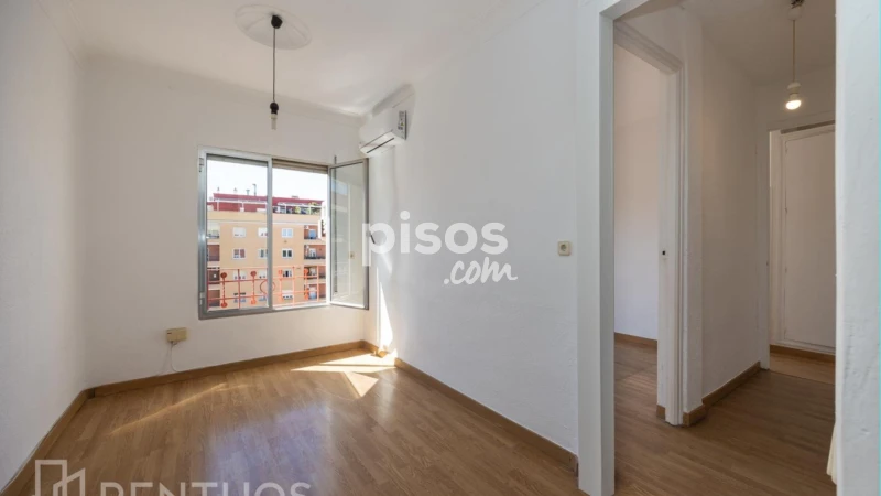 Piso en alquiler en Calle del Marqués de Santillana