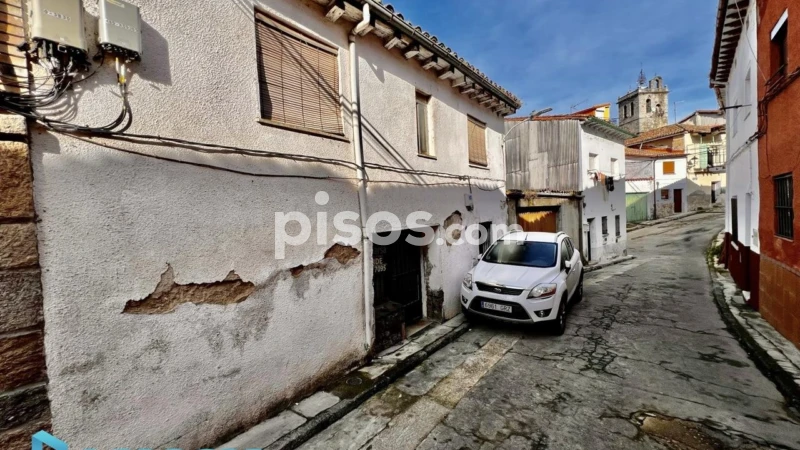 Casa adosada en venta en Calle de Nava, Arenas de San Pedro de 79.990 €