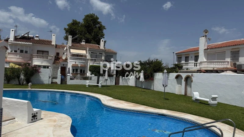 Casa pareada en venta en Calle Dorian Gray, Guadalmar (Distrito Churriana. Málaga Capital) de 585.000 €