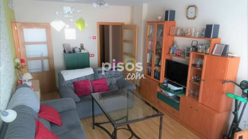Apartamento en venta en Ronda Sur, Ronda Sur-Suerte de Saavedra (Badajoz Capital) de 115.000 €