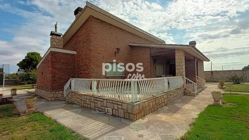 Chalet en venta en Calle Diseminados, Pinseque de 599.000 €