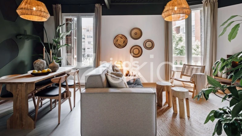 Piso en alquiler en Carrer del Comte Borrell, cerca de Carrer del Parlament