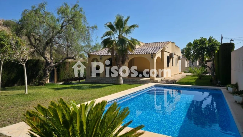 Casa – el Campello, Urbanització L'Almadrava