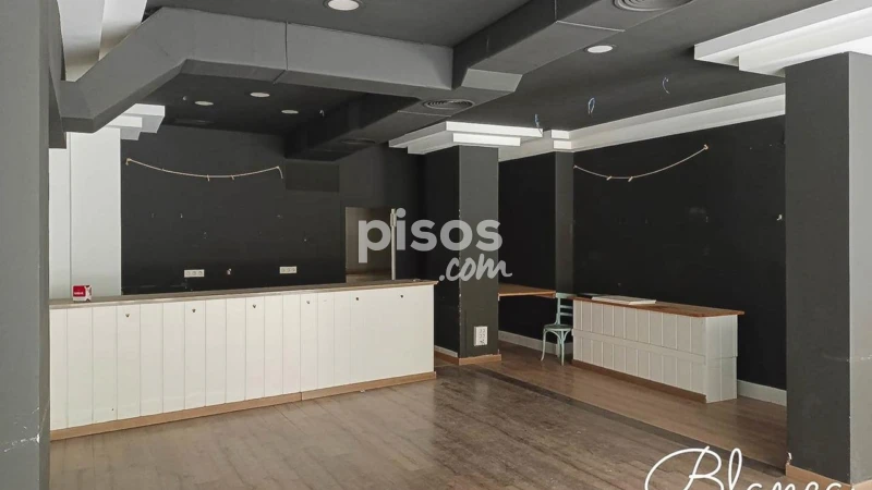 Local comercial en venta en Calle del Barrio Verde, Centro (Tudela) de 400.000 €
