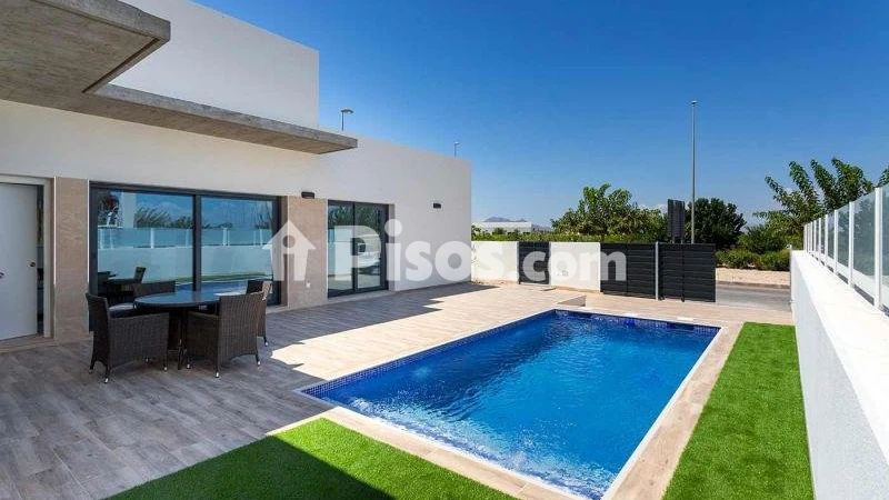Casa – Daya Nueva