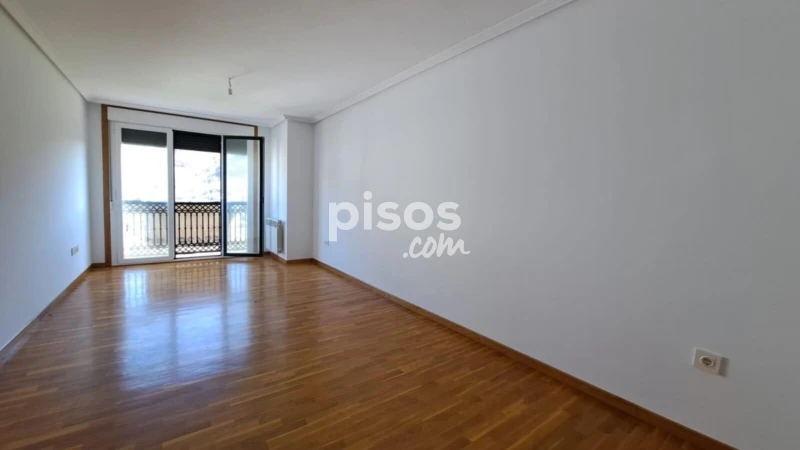 Dúplex en venta en Ribadavia, Ribadavia de 130.000 €
