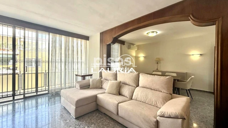 Piso en alquiler en Carrer del Poeta Querol