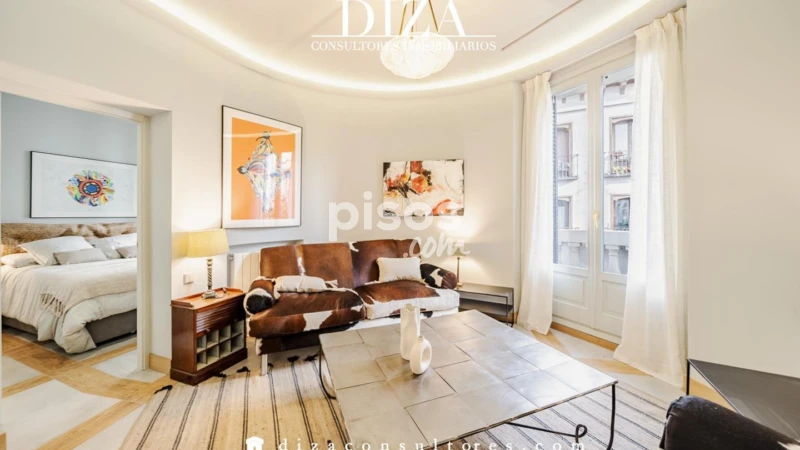 Piso en alquiler en Calle de Hortaleza, cerca de Calle de Hernán Cortés