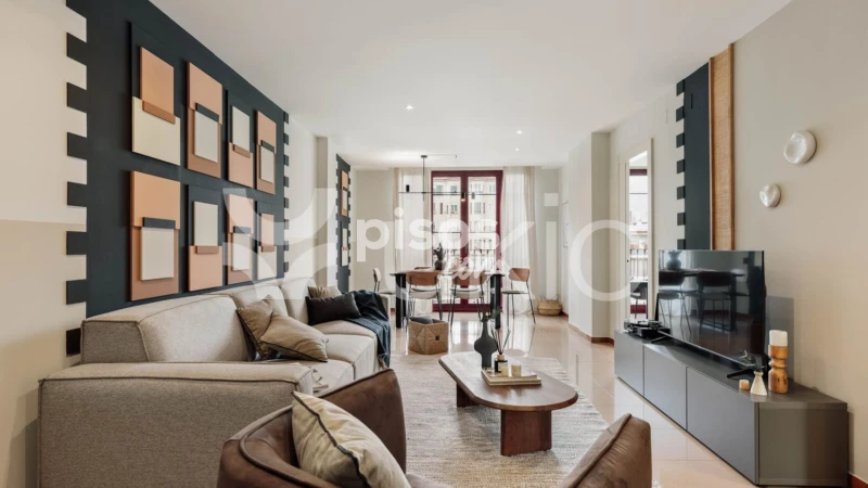 Piso en alquiler en Carrer de la Diputació, cerca de Passeig de Gràcia