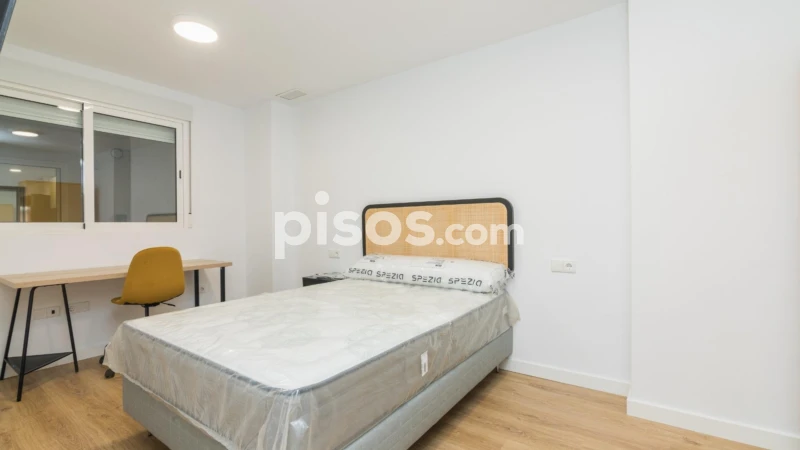 Habitación en alquiler en Calle Joan Carles I, Número 19, Centro (Distrito Núcleo Urbano. Elx - Elche) de 360 €<span>/mes</span>
