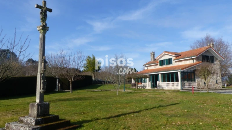 House for sale in Alrededores, O Carballiño of 350.000 €