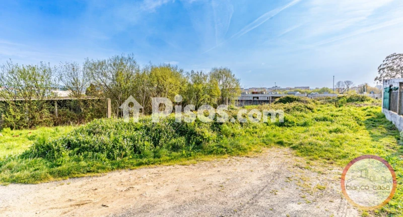 Terreno en venta en Zona Ies Parga Pondal