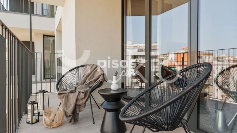 Piso en alquiler en Carrer de Rocafort, cerca de Carrer de Mallorca