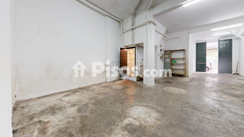 Local comercial en venta en Calle de Mariana Pineda