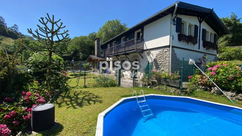 Chalet en venta en Calle Barrio Brazomar, Número 46, Cotolino (Castro Urdiales) de 650.000 €