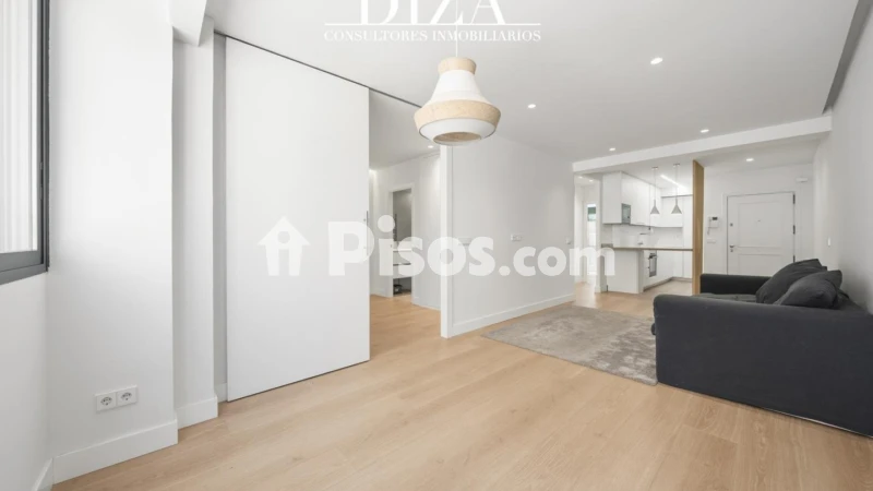 Piso en alquiler en Calle de Zurbarán