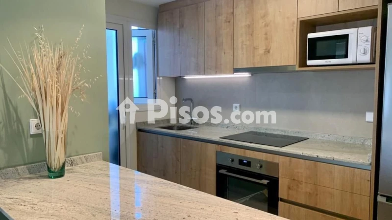 Apartament me 3 dhoma, 80 m²