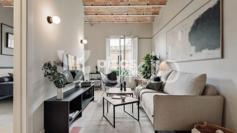 Piso en alquiler en Ronda de Sant Pere, cerca de Passatge de Sant Benet