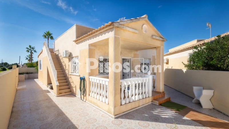 Casa – Torrevieja, Urbanización Jardín del Mar XIII, Urbanización El Chaparral