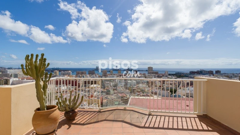 Xalet en venda a Capitan Eliseo Lopez Ordu, Ciudad Alta (Las Palmas de Gran Canaria) de 489.000 €