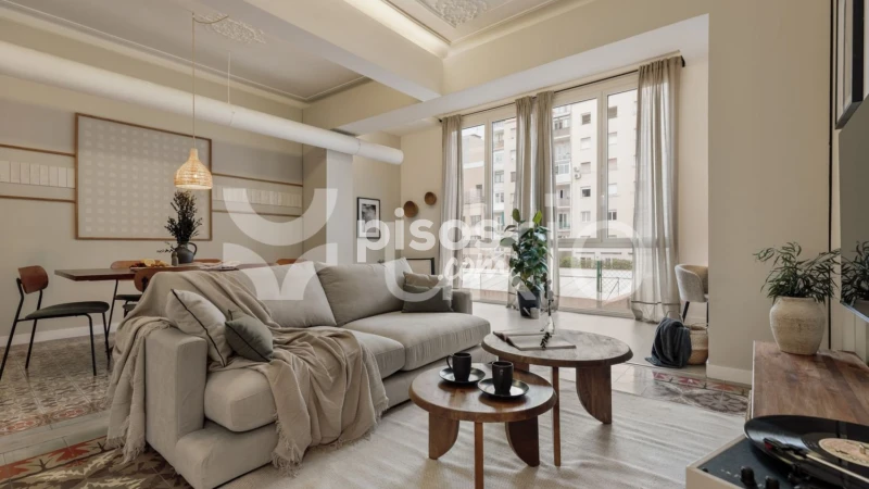 Piso en alquiler en Carrer de Muntaner, cerca de Carrer d' Aribau