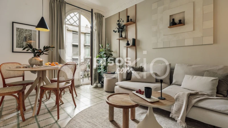 Piso en alquiler en Carrer de Viladomat, cerca de Gran Via de les Corts Catalanes