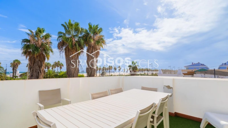 Piso en alquiler en Calle de Eugenia Viñes, cerca de Calle de Pavía