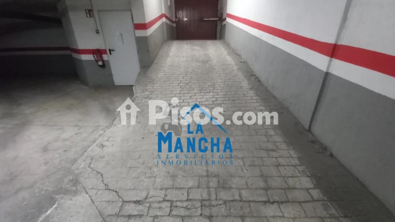 Garaje en venta en Carretera de Jaen