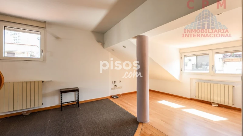 Dúplex en alquiler en Argüelles