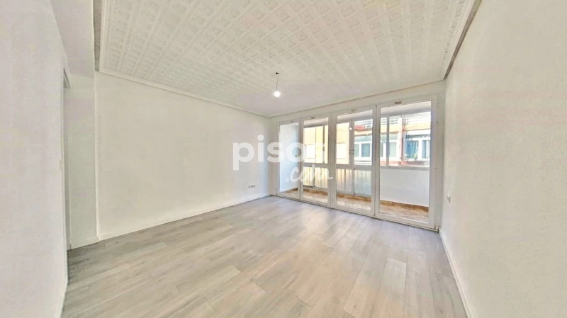 Piso en alquiler en Xirivella, Xirivella de 925 €<span>/mes</span>
