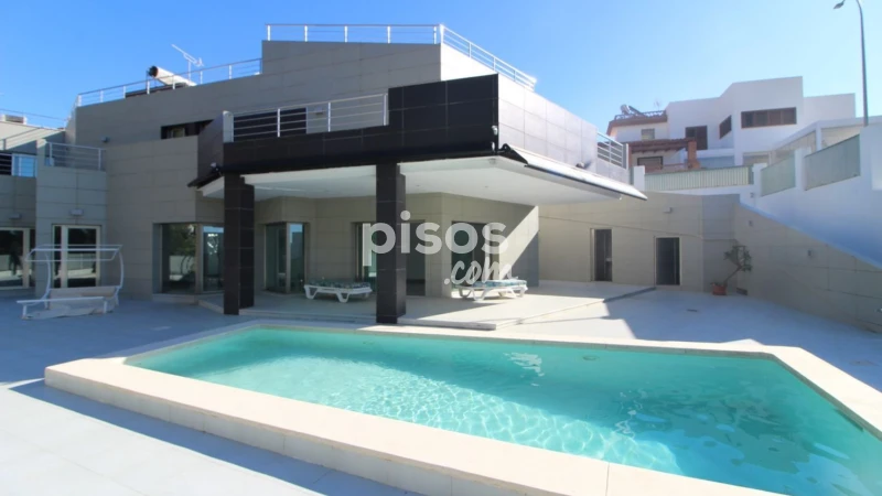 Chalet en venta en Calle de Icaro, 2, Montealto (Benalmádena) de 1.100.000 €
