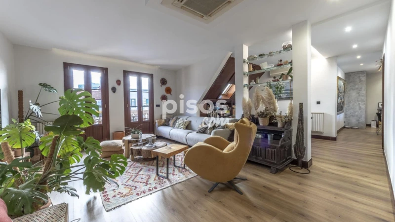 Ático en venta en Guggenheim, Abando Ensanche (Distrito Abando. Bilbao) de 749.000 €